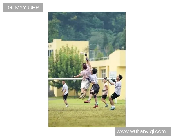 朱荣振的艺术人生探索与成就分享：从初心到辉煌的心路历程