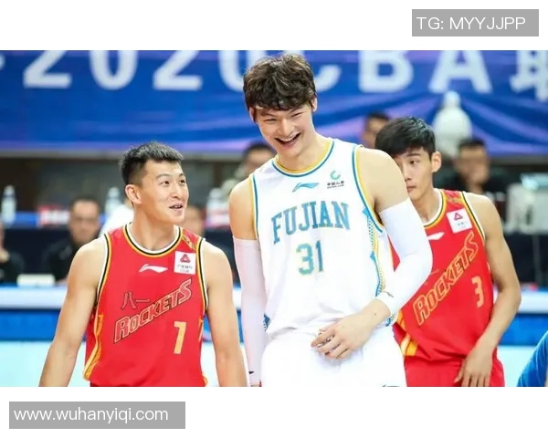 王哲林领衔中国男篮新征程展现实力与担当的崛起之路