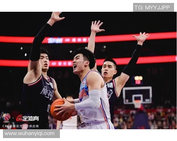 2017年CBA新疆队与广东队激战回顾：巅峰对决的精彩瞬间与赛季影响分析