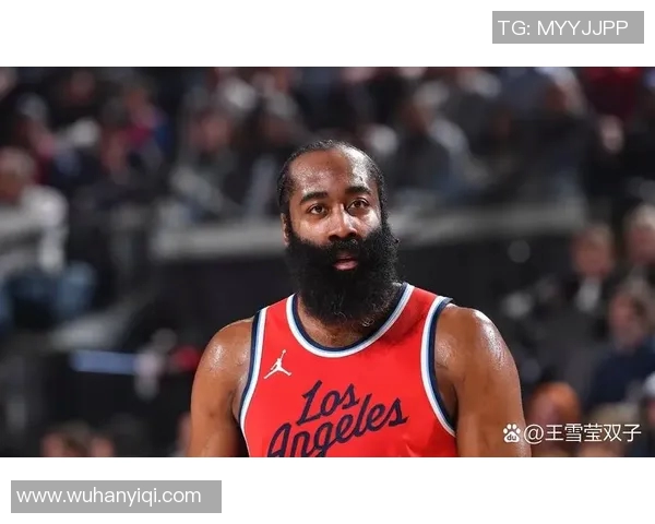 詹姆斯哈登如何在NBA赛场上重塑自己的篮球风格与领导力 詹姆斯哈登如何在NBA赛场上重塑自己的篮球风格与领导力