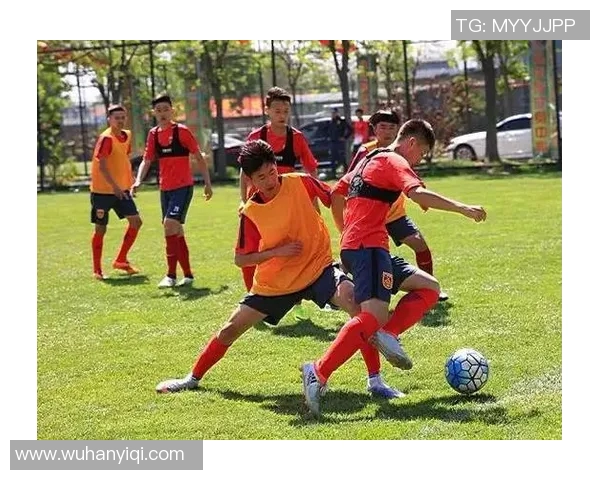 中国与捷克U15青少年足球对抗赛精彩回顾与分析 中国与捷克U15青少年足球对抗赛精彩回顾与分析