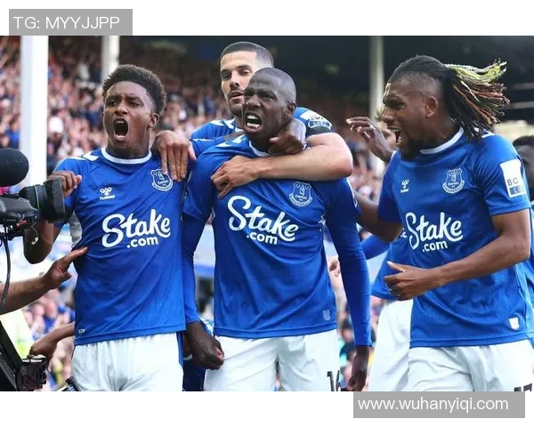 埃弗顿与沃尔夫斯堡激战在即谁能在欧战中笑到最后