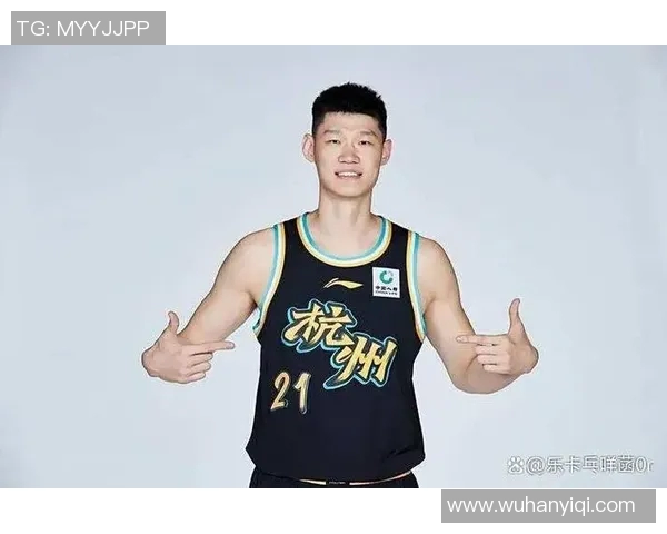 胡金秋：从篮球新星到国家队核心的成长之路与未来展望