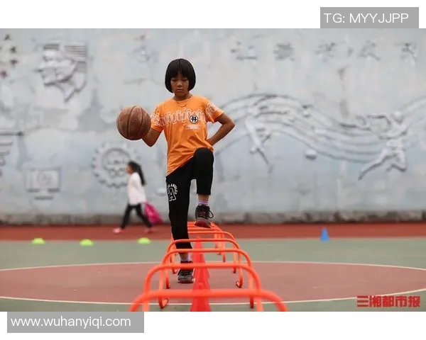 篮球明星大山的传奇之路与奋斗精神的启示