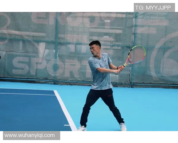 成都网球队的比赛经验揭秘：网球巨献背后的故事与技巧分享